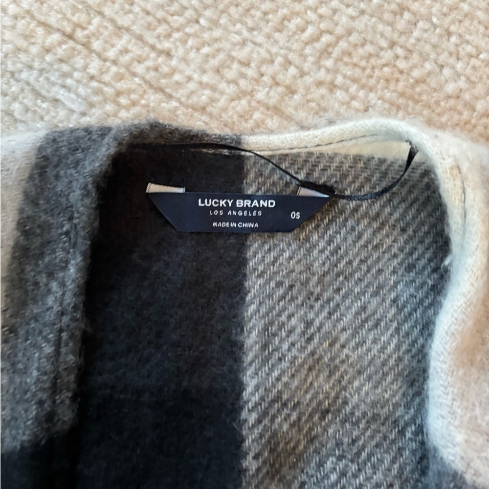 Lucky Brand Black and Gray Checkered Cape - Picture 4 of 8